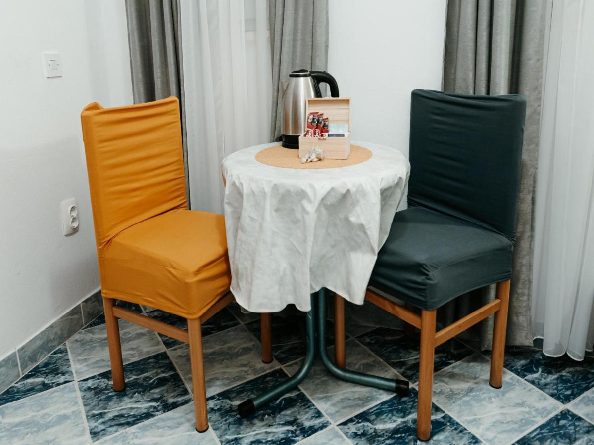 Apartmani Dragobratovic Komarna Exterior foto